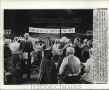 1959 Press Photo Jean Simmons in revival scene from "Elmer Gantry." - nox53218