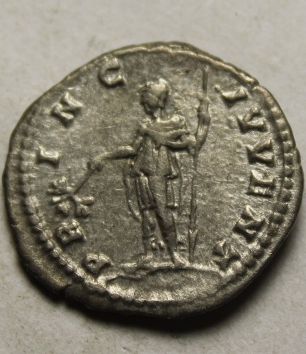 Rare Genuine ancient Roman coin silver Denarius Geta murdered by Caracalla 201AD - Picture 4 of 4