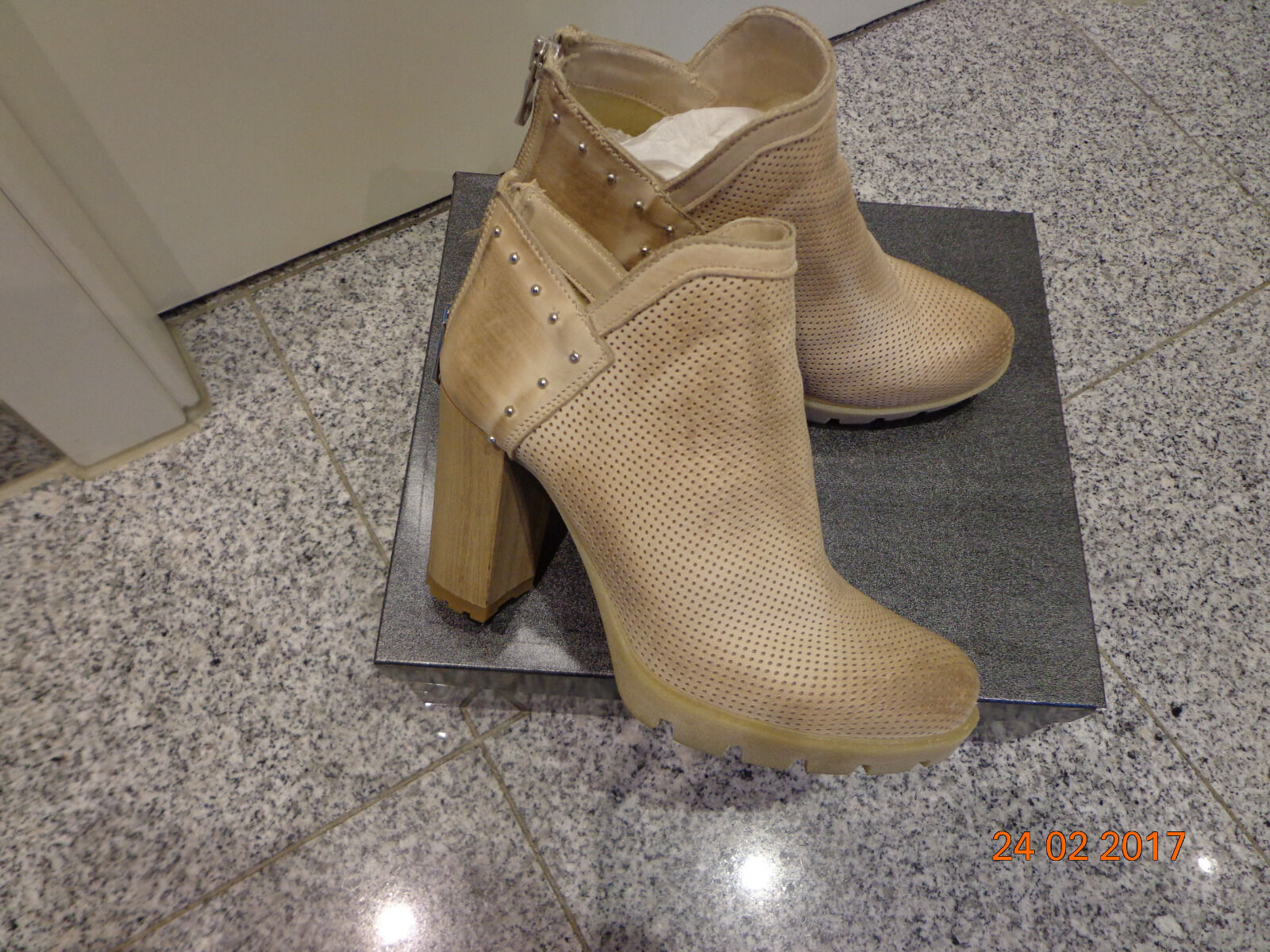 Vittucci Damen Stiefeletten Gr: 36; Beige; Echt Leder Vittucci Damen Stiefeletten Gr: 36; Beige; Echt Leder