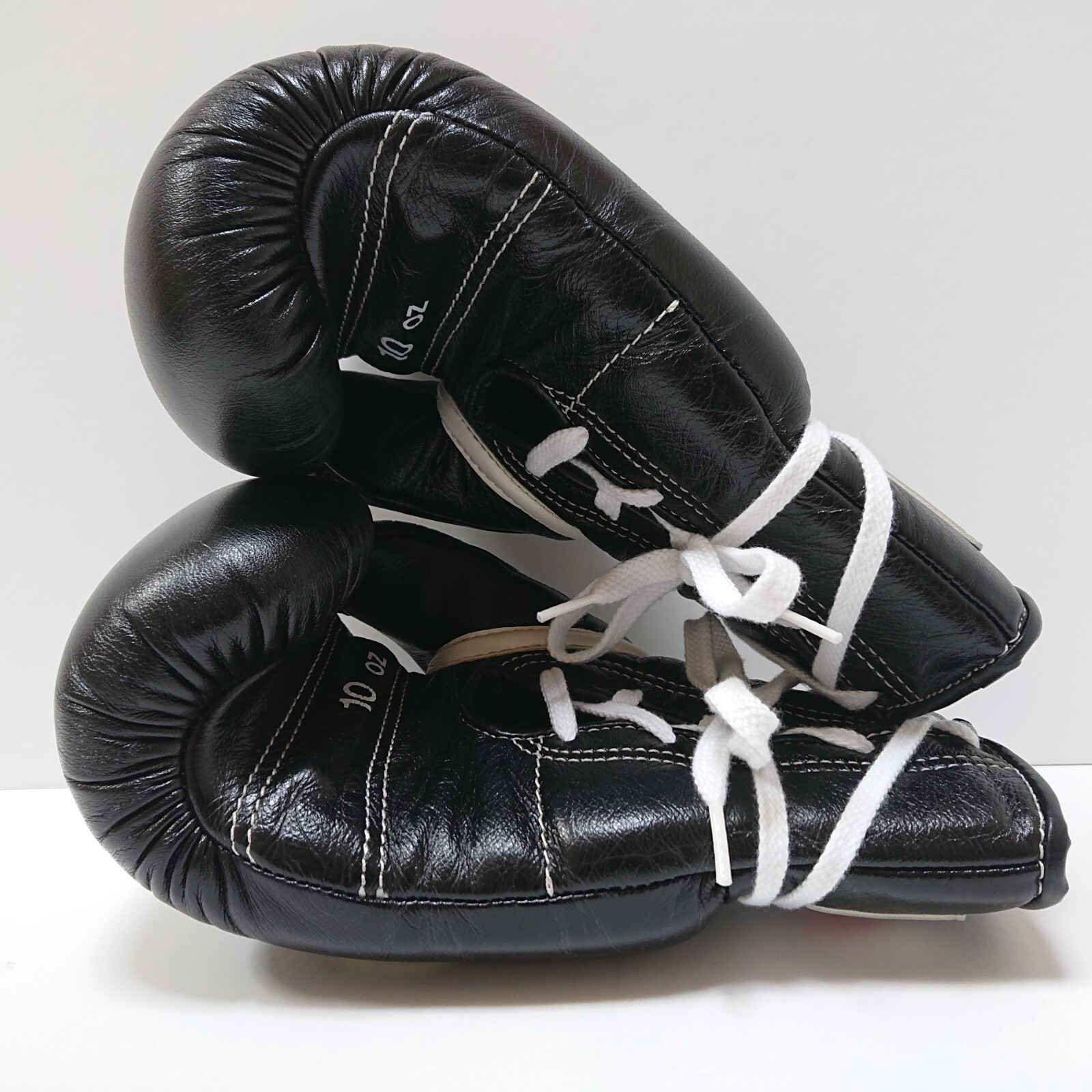 Winning Boxing Gloves 10oz Black MS300 Laceup type from Japan In
