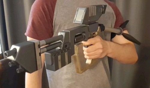 Blakes 7 Sci Fi prop gun model - Picture 9 of 21