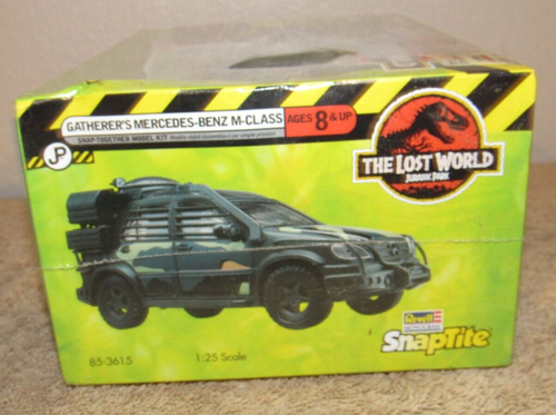1997 Jurassic Park The Lost World Mercedea-Benz M-Class Revell Snaptite Model - Picture 6 of 6