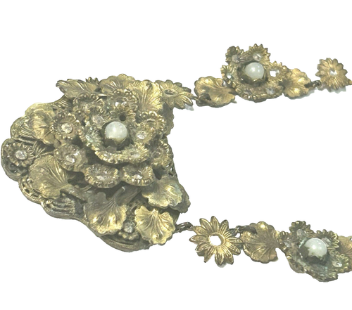 OLD VINTAGE unsigned LAYERED GOLD TONE METAL FLOWER PEARL PENDANT NECKLACE - Picture 5 of 11