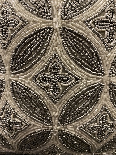 Max Studio Home quadratisches Kissen mit Perlen 11 x 11 weiß/silber dekorativ geometrisch - Bild 3 von 6