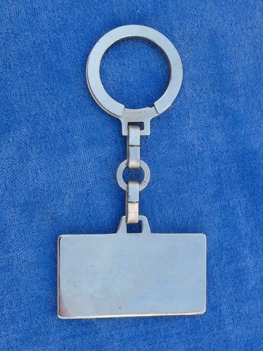 NICE PRETTY RARE ++ TOP ++ KEYCHAIN NOZZLES KEY RING - CASE - TRACTOR TRACTOR - Picture 3 of 3