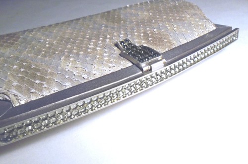 NUEVO BOLSO BANDOLERA RODO PIEL DE SERPIENTE de peltre cristal clutch o bandolera Italia $1100 - Imagen 4 de 8