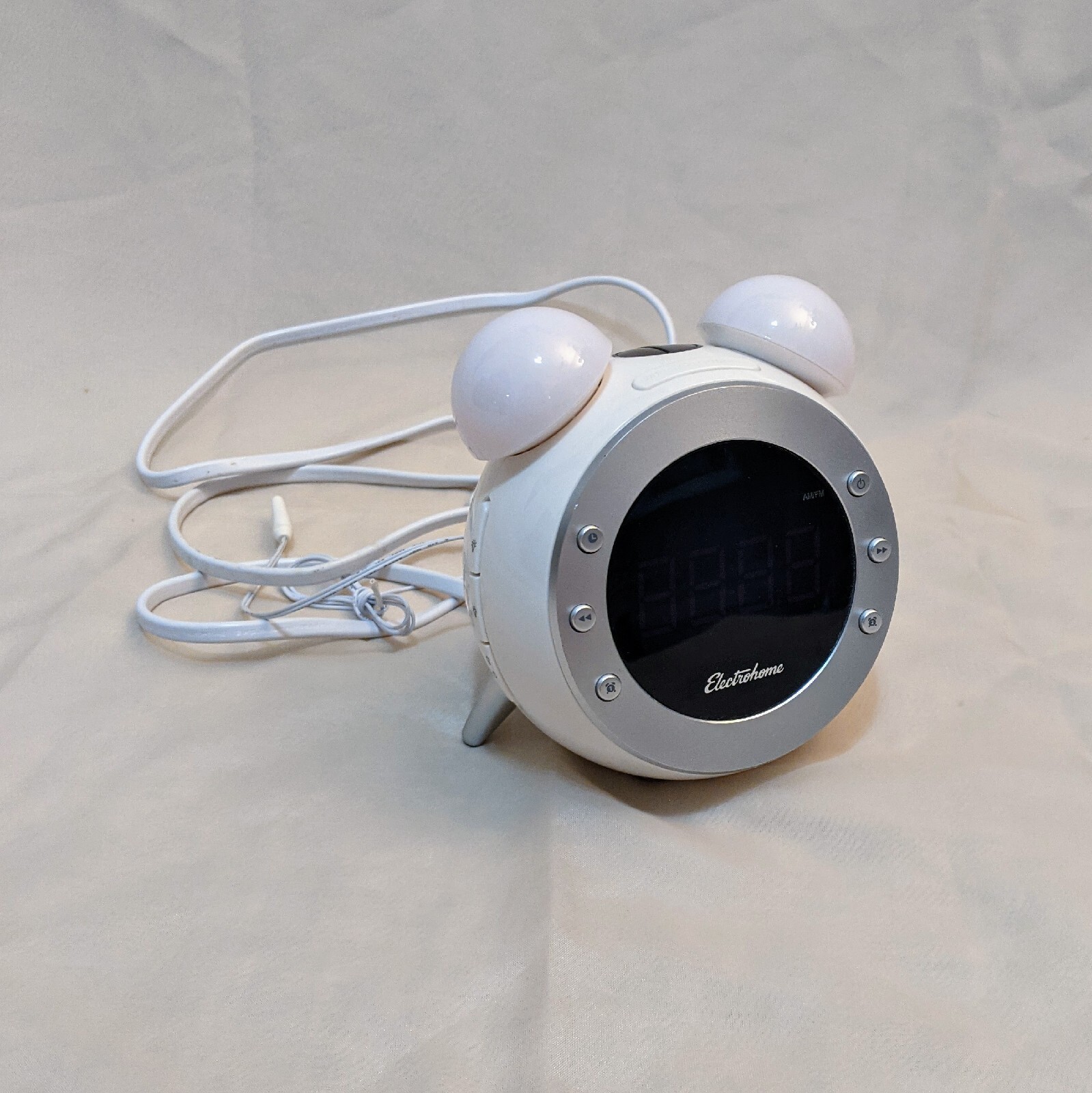 Electrohome Retro Alarm Clock Radio with Motion Activated Night Light