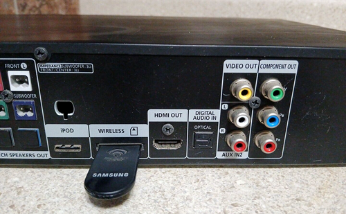 Sistema de cine en casa Samsung HT-Z420 con reproductor de DVD y transmisor inalámbrico - Imagen 7 de 10