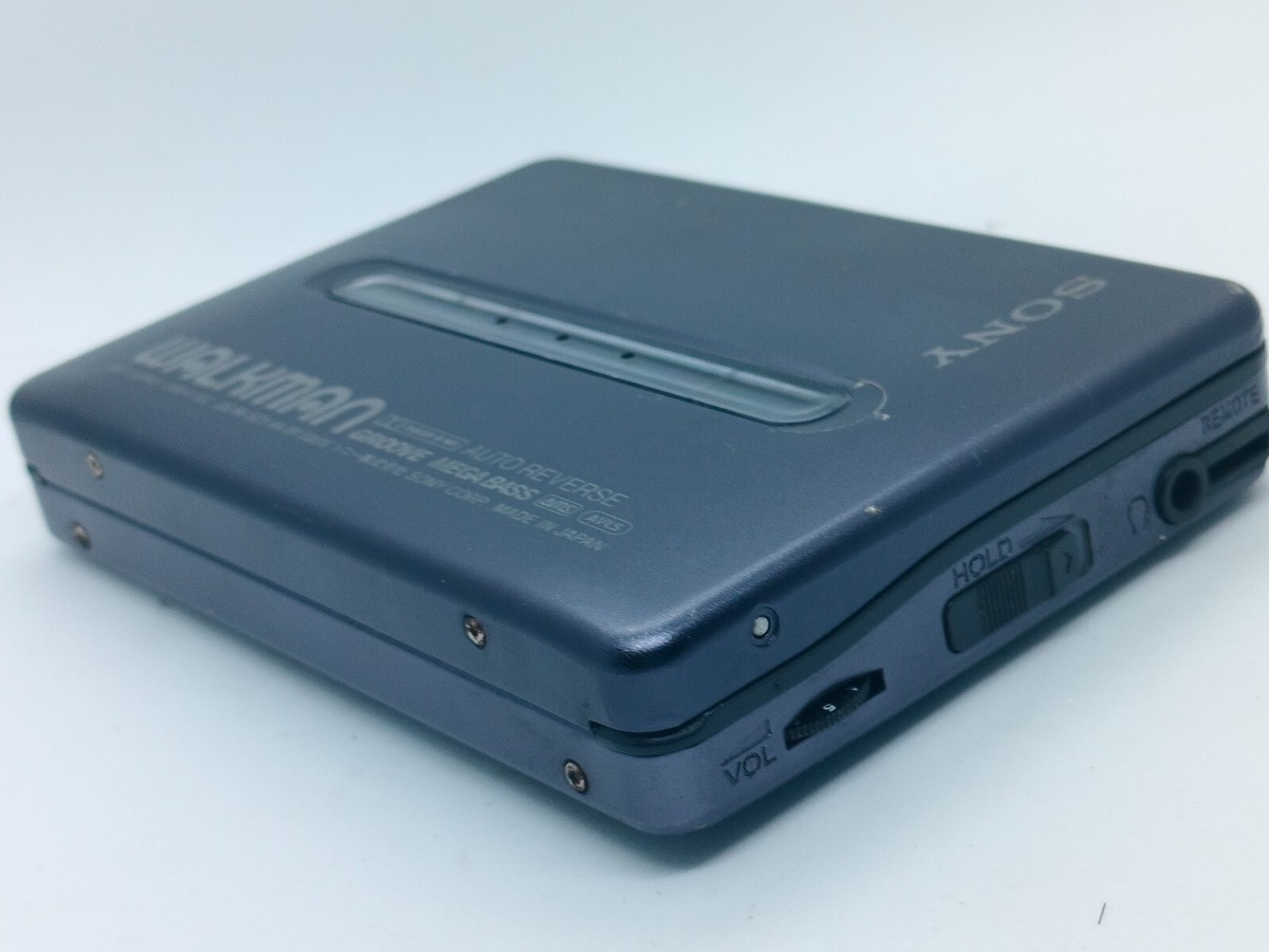 Sony WM EX 677 Walkman Cassette player Not powering up Dead