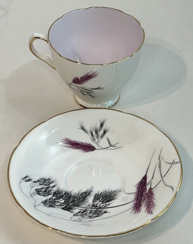 Old Royal Bone China Purple Wheat Cup and Saucer Vintage Made in England - Picture 3 of 10