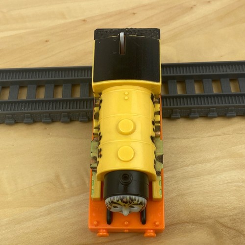 Trackmaster Revolution Trains Thomas the Tank Engine Free Postage See List - Picture 9 of 984