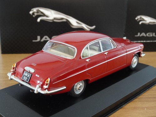 ATLAS EDITIONS IXO JAGUAR MKX 10 RED CAR MODEL MG14 1:43 - Picture 3 of 3