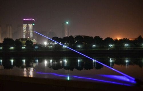 Puntatori Laser Blu 450nm Messa a Fuoco Regolabile Luce Fascio Visibile Caricabatterie - Foto 11 di 11