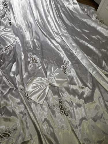 Wedding dress size XS High-Low Style, Bonnet Vail, Buy For The Fabric! - Picture 16 of 24