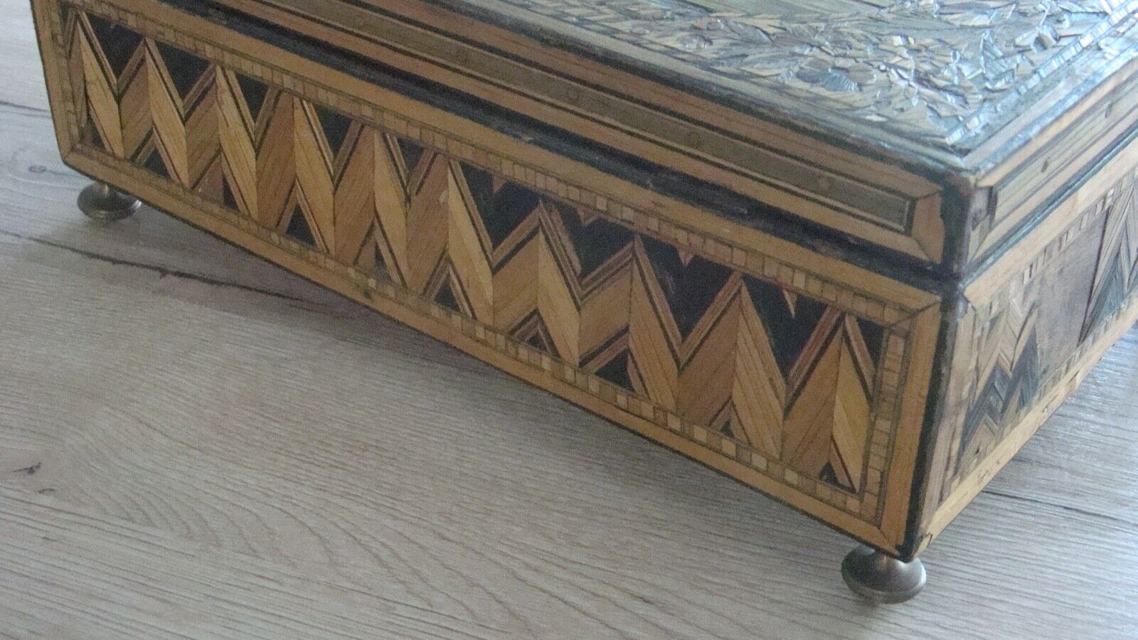 Foto 5 di 12