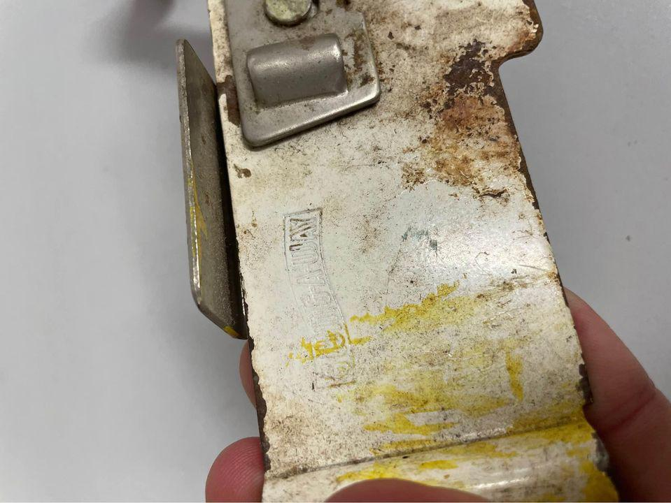 Vintage SWING AWAY A WAY Wall Mount Manual Can Opener White Silver