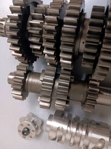 2003 - 2005 ktm 525 SX KTM450 450SX SRM OEM TRANSMISSION  ASSEMBLY GEARS GOOD - Picture 3 of 4