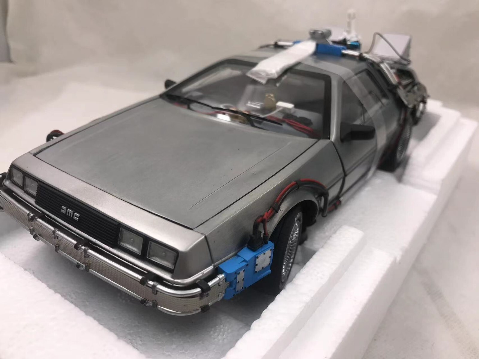 Купить Модель Dmc 12