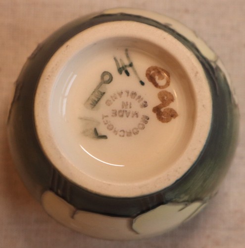 (653) Moorcroft Egg Cup Farm Yard Designed by Anji Davenport Free P&P in UK - Picture 8 of 14