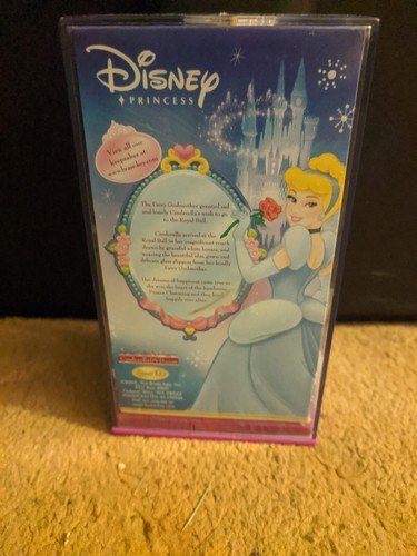 Disney Cinderella Messing Schlüssel Andenken 5" Porzellan Puppe - Bild 2 von 9