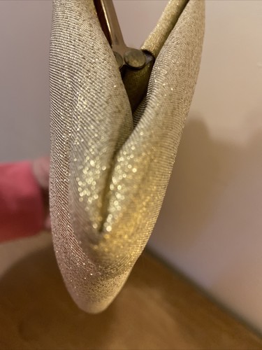 Vintage 60's Gold clutch purse gold chain disco wedding Excellent Condition - Picture 4 of 9