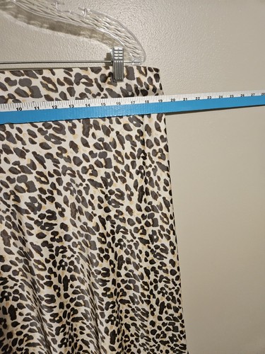 Forever 21 Womens Taupe and Brown Satin Animal Print Midi Skirt 2XL - Picture 4 of 8