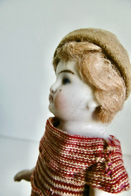 POUPÉE MIGNONNETTE ANCIENNE TÊTE EN BISCUIT ALLEMANDE - HT 16