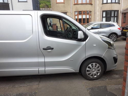 Vauxhall Vivaro 2016 LWB 1.6 sportive - Picture 3 of 14