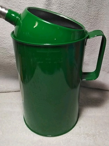 PLEWS/STANT #3329 JOHN DEERE 4QT. STEEL VINTAGE NEW OIL CAN USA 🇺🇸 - Picture 3 of 10