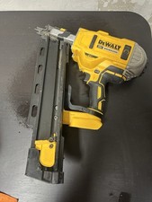 DEWALT DCN692M1 20V MAX Cordless Framing Nailer