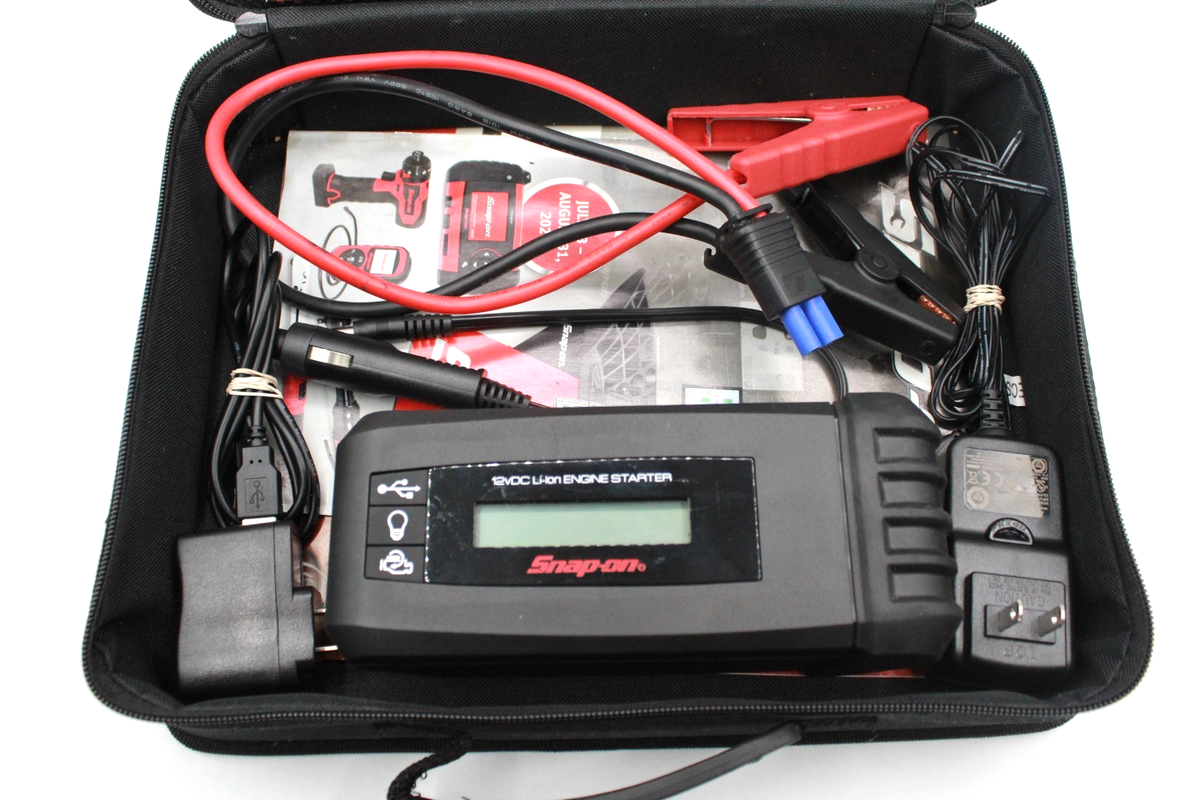 Snap-on EEJP201MBK Lithium Compact Engine Starter USB