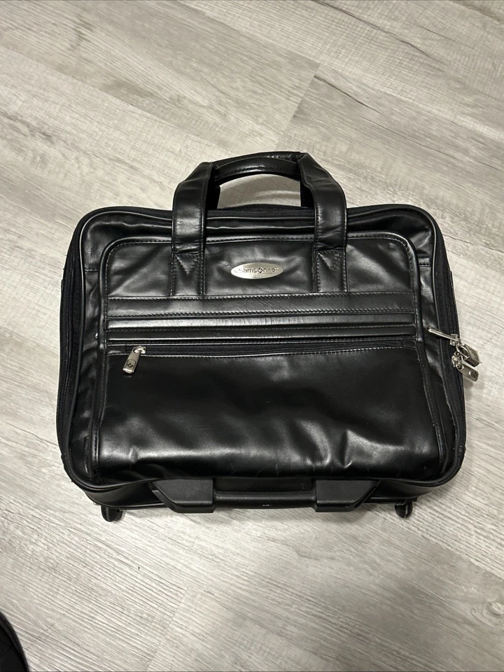 Bolso de mano para computadora portátil Samsonite de cuero negro con asas con ruedas 17 x 13 Foto 2 de 4
