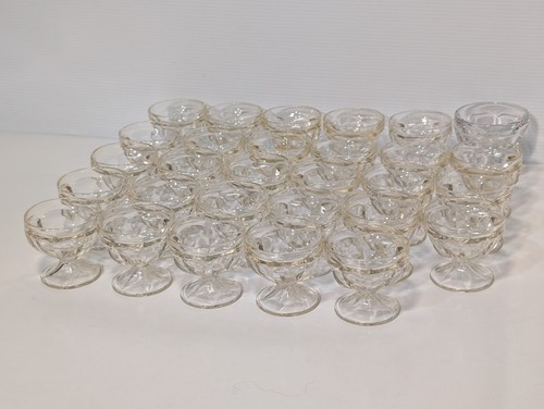 Lot of 29 Vintage Low Sherbet Clear Glass, Pedestal Ice Cream Bowl, 3" Diameter - Picture 10 of 10