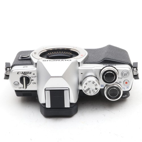 【Near Mint,SC:2400】OLYMPUS OM-D E-M10 Mark II 16.1MP Body Only Silver from japan - Picture 4 of 13