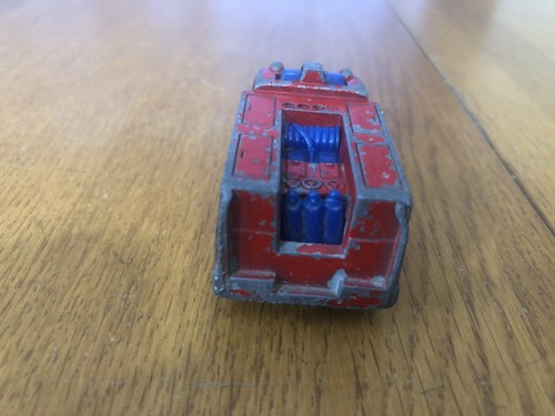VINTAGE 1974 HOT WHEELS REDLINE FIRE TRUCK HONG KONG MADE 1:64 - Picture 6 of 7