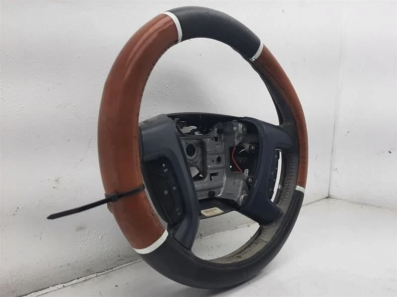 Volante Saturn Outlook 2007 2008 2010 con controles Foto 2 de 4