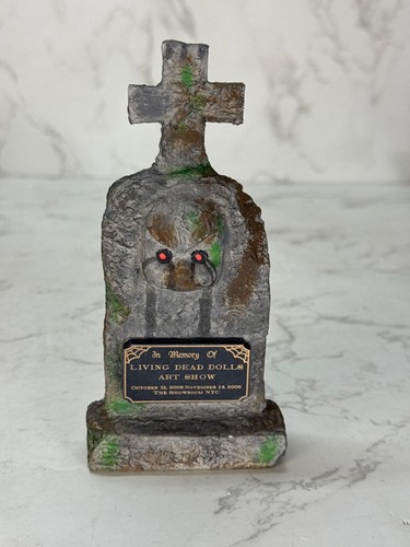 Living Dead Dolls ART SHOW HEADSTONE LDD 5" Mezco Tombstone Statue 2006 - Bild 1 von 5