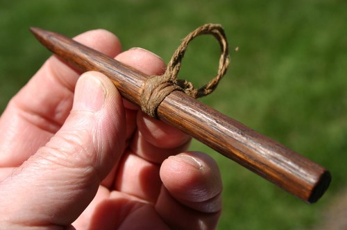 Antique Hand-Carved Wooden Hand Corn Husker Tool With Twine Finger Strap