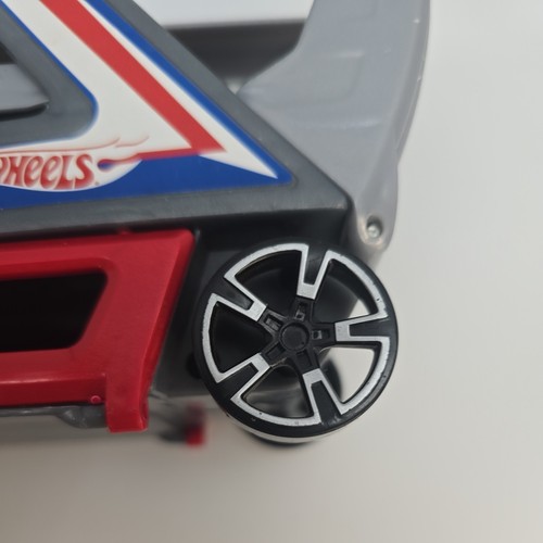 Red/Grey Hot Wheels Car Hauler Trailer With Ramp - Picture 11 of 11