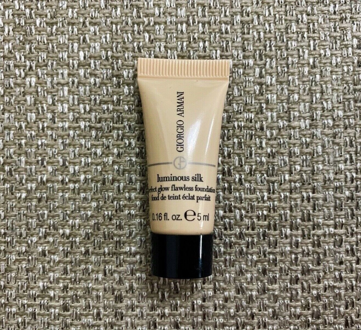 Giorgio armani luminous silk foundation mini deals