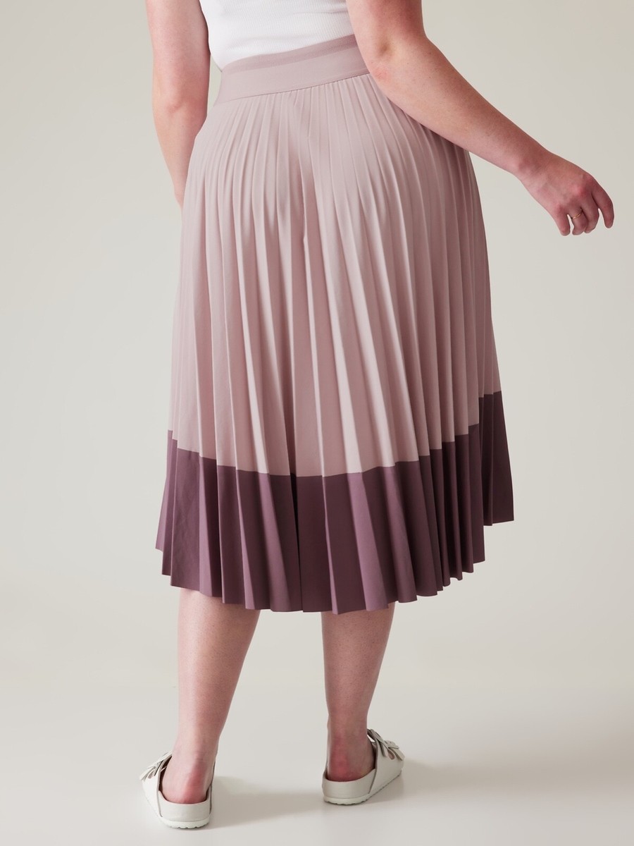 ATHLETA Swing Forward Pleated Skirt M Medium | Smoked Mauve