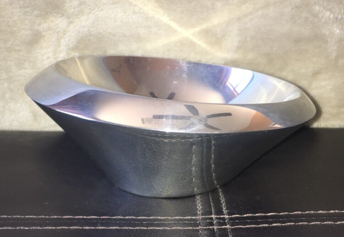 EUC Nambe Aluminum Silver Metal Alloy Aquila Nut Bowl MT0032 Lou Henry 2008 Sign - Picture 1 of 5