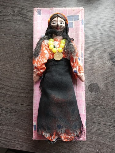 Vintage National Costume/Souvenir Doll In Original Box. - Picture 6 of 18