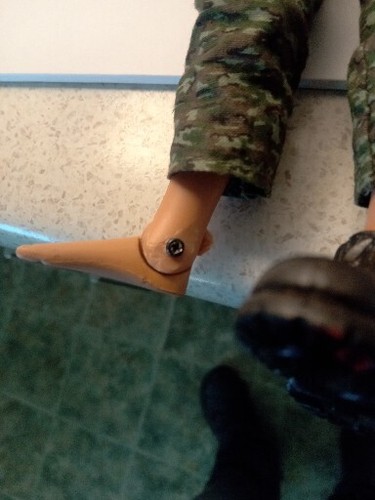 world peacekeepers Large Action Figure In Uniform Has Repair To Right Leg - Picture 5 of 8