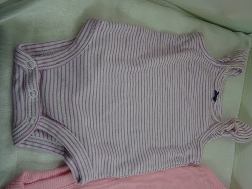 Carter's One Piece Cappellino Manica Viola Righe Garanimals Rosa 0-3 mo. - 2 pezzi. - Foto 2 di 11