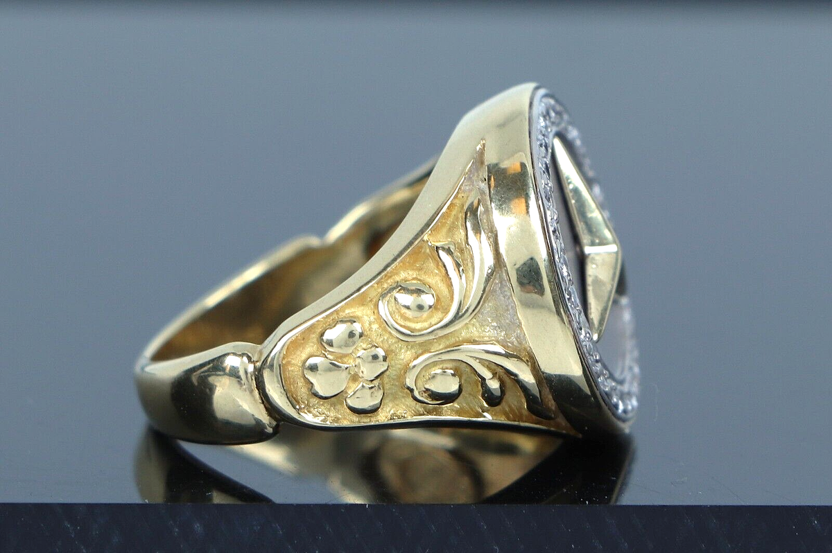 $5,500 La Triomphe 18K Yellow White Gold Diamond Mercedes Benz