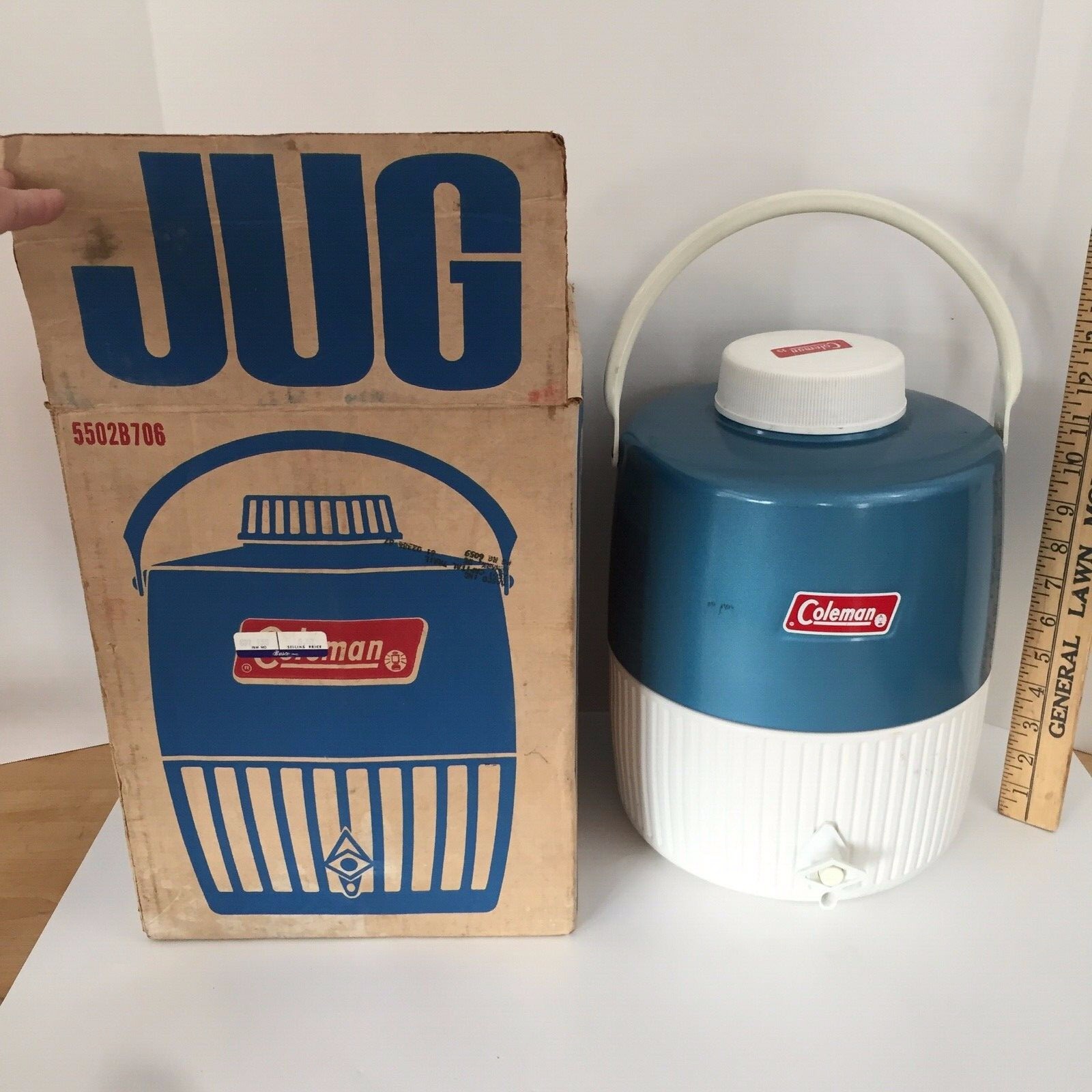 Vintage COLEMAN 2 GALLON JUG and Cup Blau IN ORIGINAL BOX Model NO. 5502B706 Vintage COLEMAN 2 GALLON JUG and Cup Blau IN ORIGINAL BOX Model NO. 5502B706