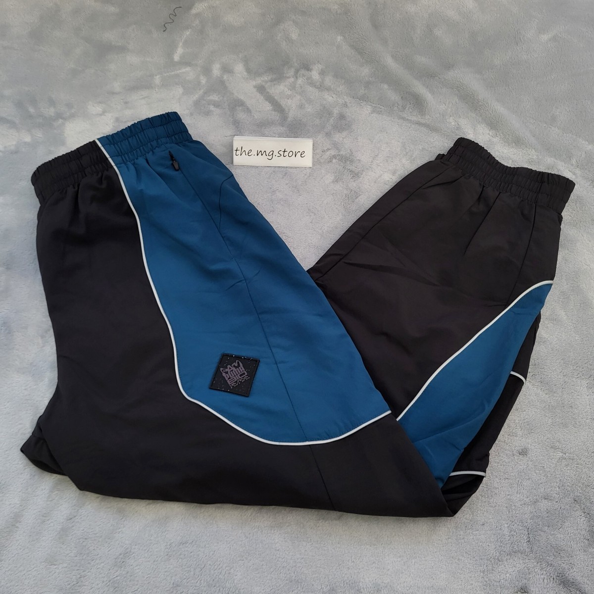s-l1200.jpg s-l1200.jpg