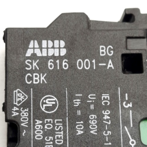 Lote de 4 bloques de contacto ABB SK616-001-A, abrazadera de tornillo, número SPST, 690V 10A - Imagen 2 de 5