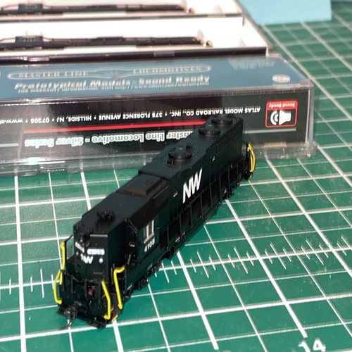 New! N-Scale Atlas GP-38 Set Norfolk & Western DC $449.85 Make offer - Picture 9 of 10